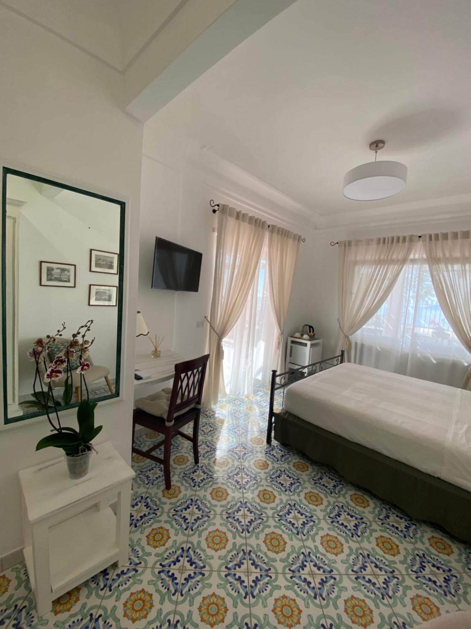 B&B La Ciammurrella อนากาปรี ภายนอก รูปภาพ