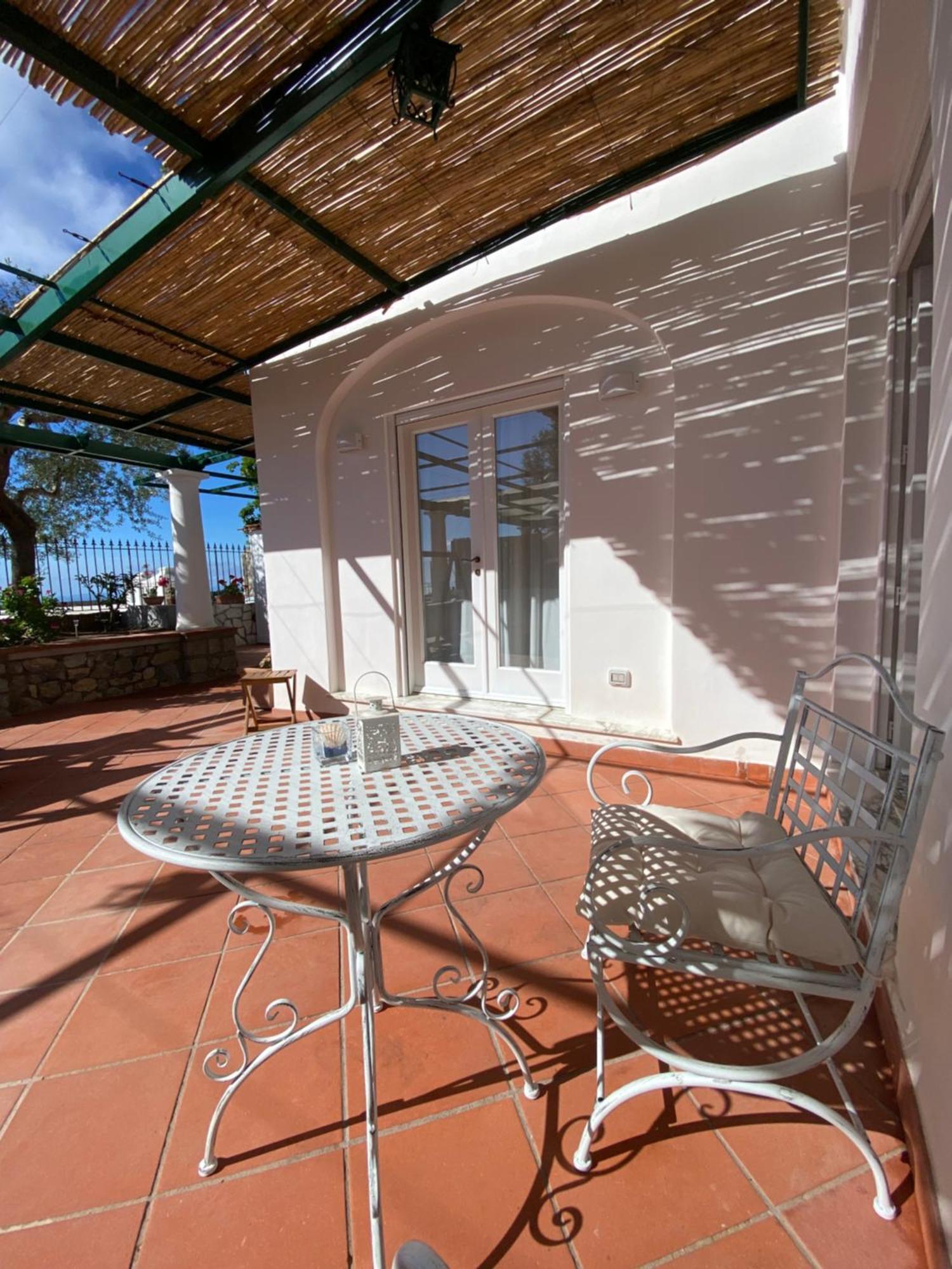 B&B La Ciammurrella อนากาปรี ภายนอก รูปภาพ