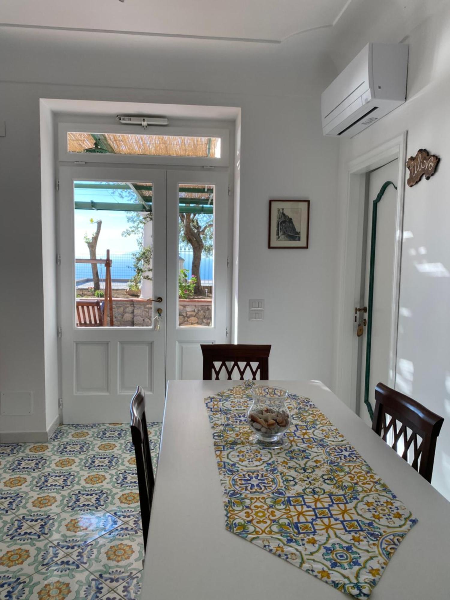 B&B La Ciammurrella อนากาปรี ภายนอก รูปภาพ